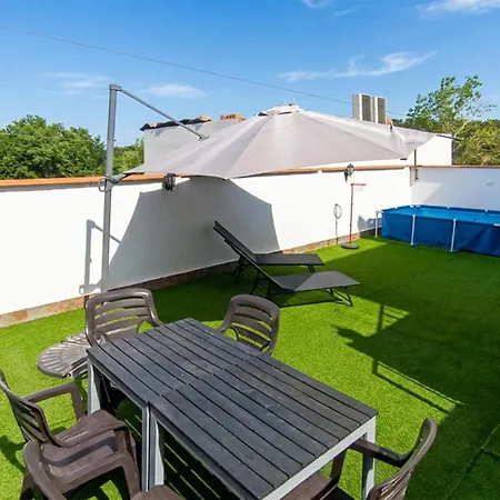 Taurus 13 Hébergement de vacances Jun